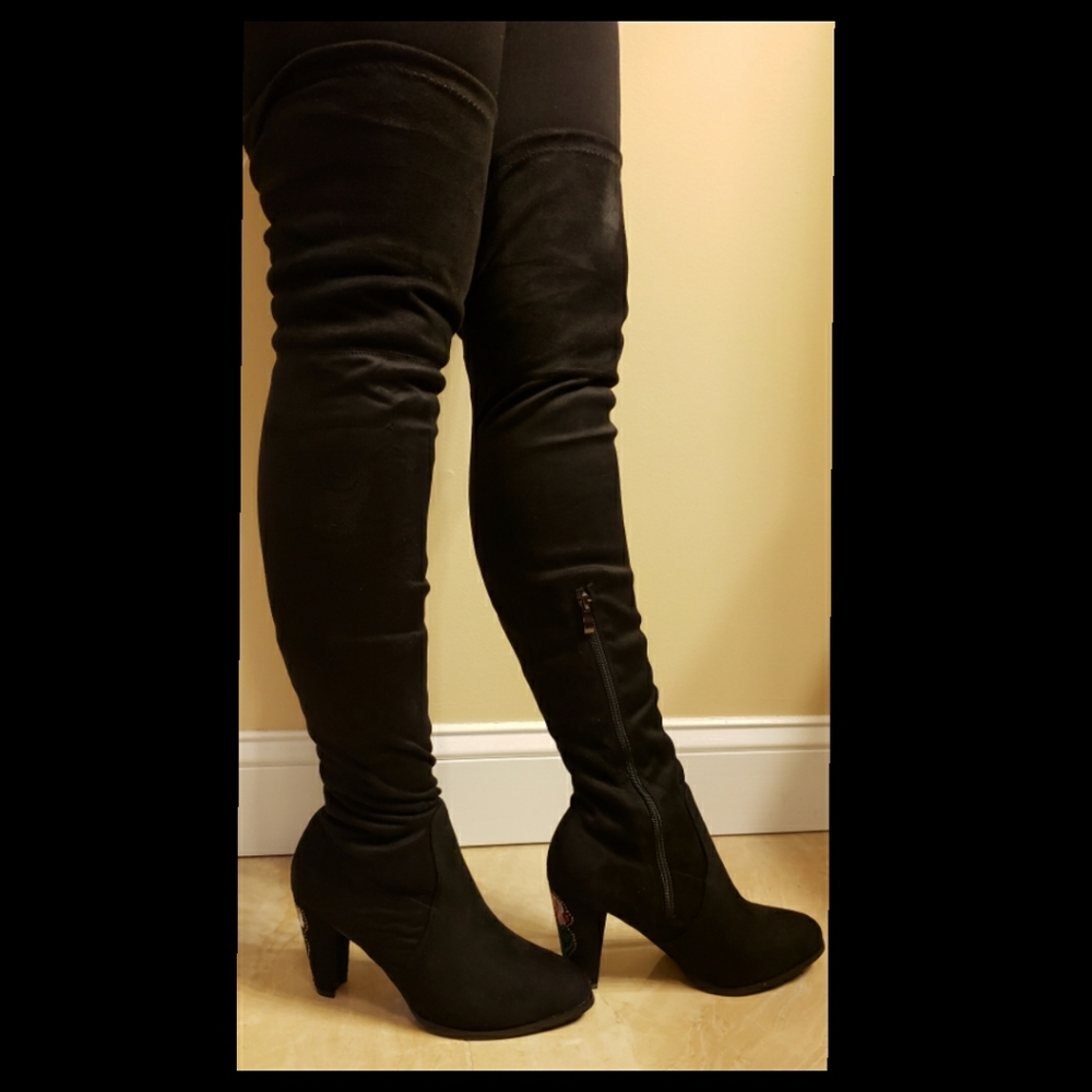 🏷Catherine Malandrino Flower Heeled Boots - Picture 4 of 7
